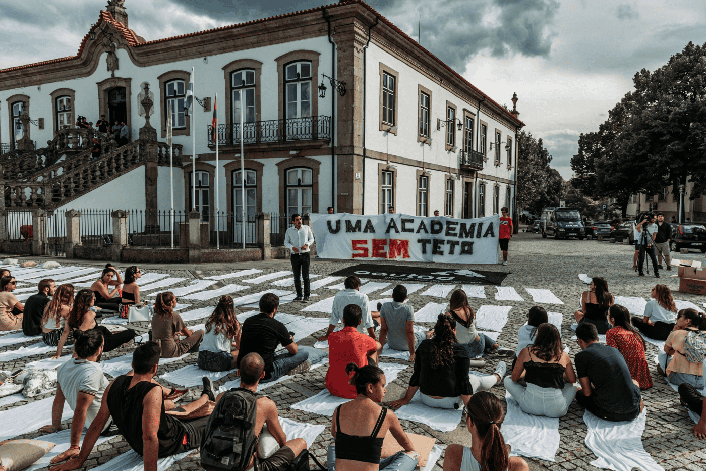 Apenas 6% do alojamento estudantil prometido está concluído