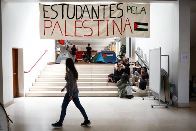 Faculdade de Ciências da UPorto cancela aulas para hoje de manhã