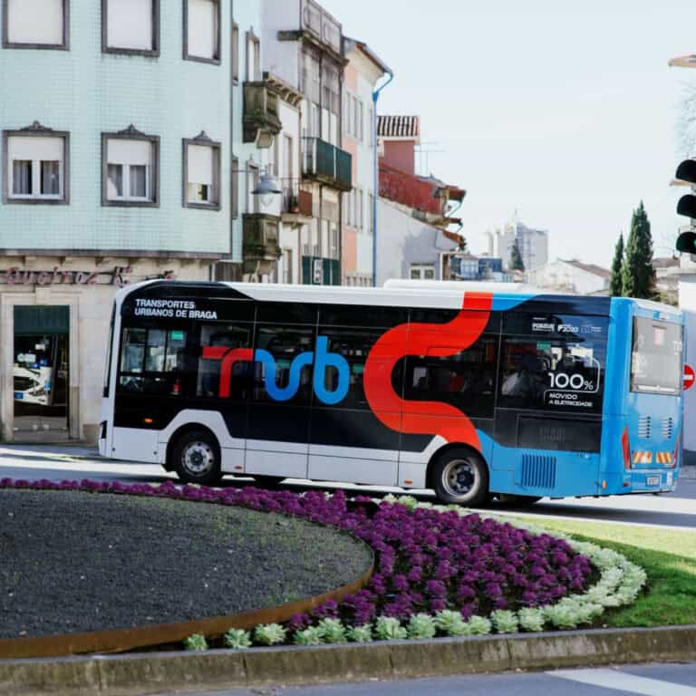 Governo quer passes gratuitos para todos os jovens até 23 anos