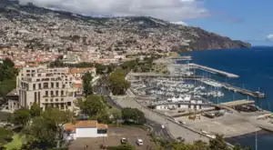 Mais de 254 mil eleitores elegem novo governo regional da Madeira&nbsp;