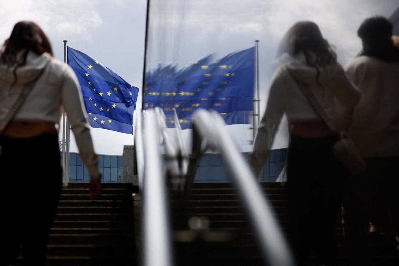 Chefes da diplomacia dos 27 discutem hoje conflito em Gaza e situação na Ucrânia 