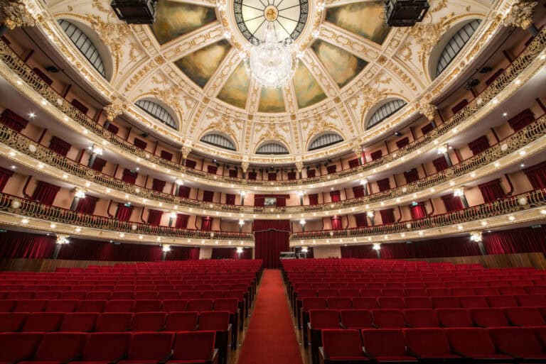 Projeto do Theatro Circo quer fortalecer relação entre público e teatro