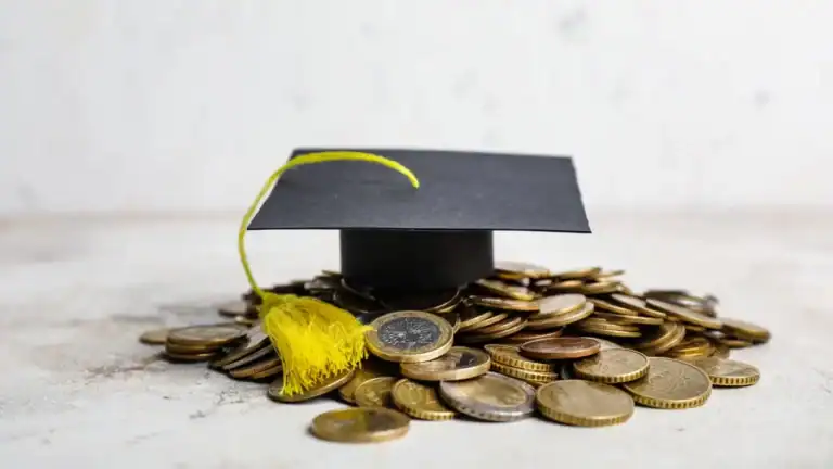 Termina hoje prazo para jovens pedirem devolução da propina