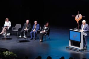 "Senti­mos a necessidade de recentrar a Eucaristia e o Domingo na experiência da fé pessoal"