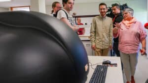 Candidato do Livre pede em Braga "mais investimento europeu na Ciência"