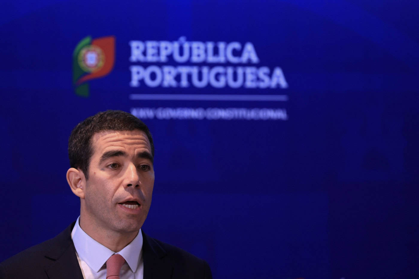 Plano para migrações terá regras mais apertadas e tratamento diferente para lusófonos