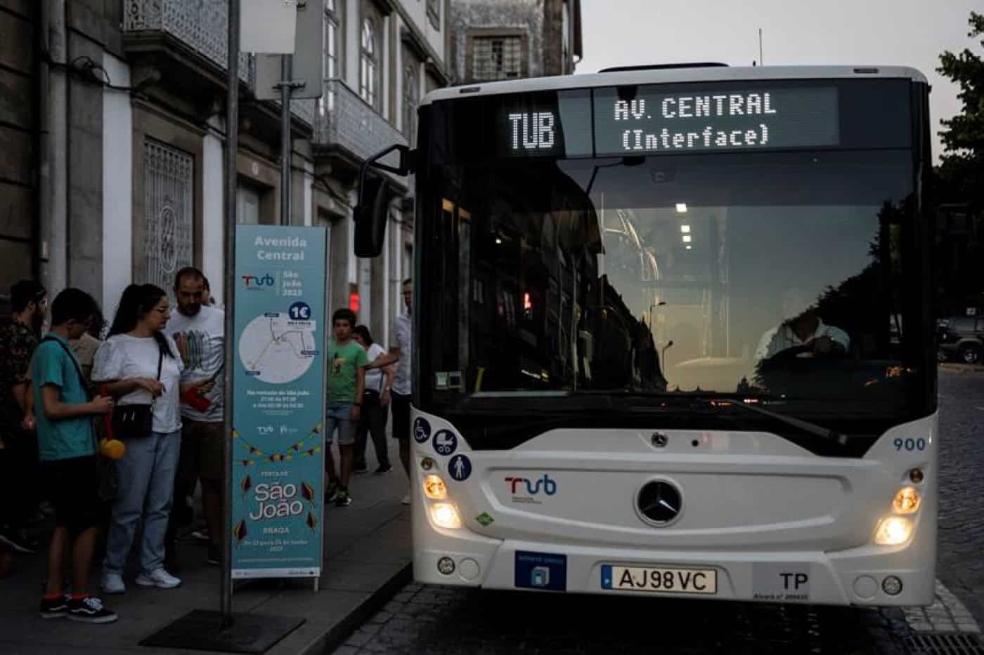 TUB com bilhetes de ida e volta a 1euro na noitada de São João