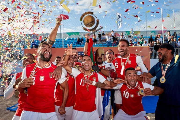 António Salvador destaca mérito de jogadores e treinador na conquista da Euro Winners Cup