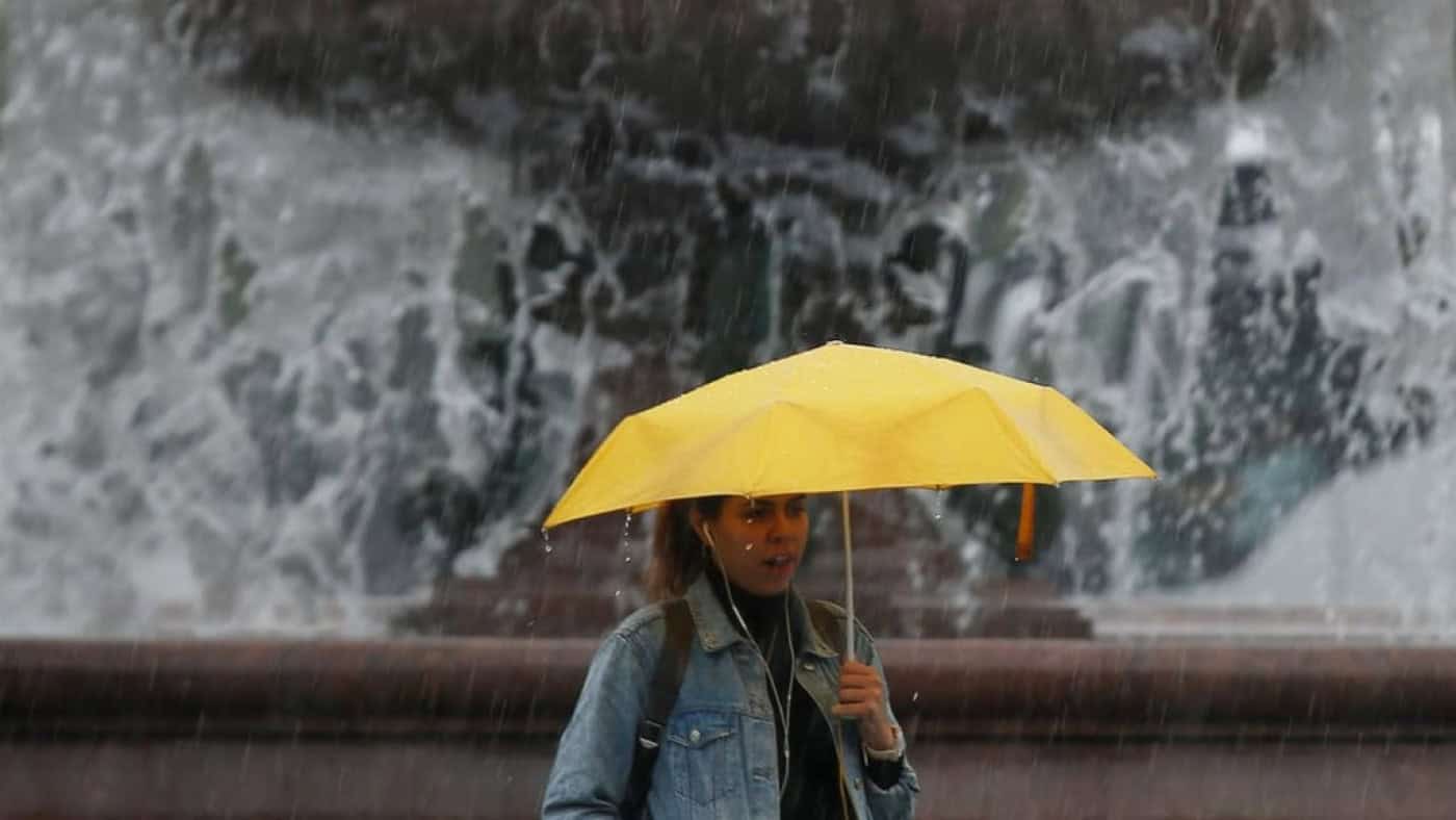 Porto, Viana do Castelo e Braga em aviso amarelo na segunda-feira devido à chuva 