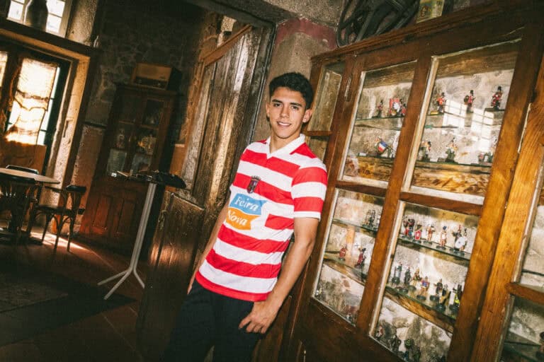 Helguera confessa que não esperava chegar tão cedo ao futebol europeu