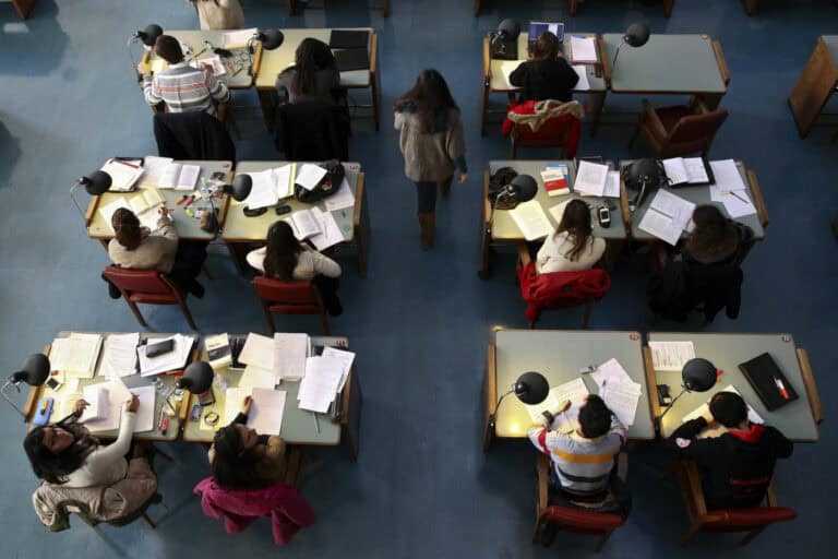 Há 45 cursos no ensino superior com taxa de desemprego zero