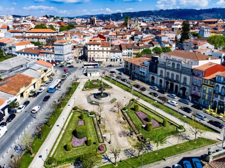 Aprovado decreto-lei que isenta IMT e Imposto de Selo para jovens