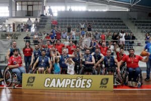 Equipa de basquetebol em cadeira de rodas da APD-Braga recebida na Câmara