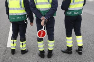 GNR detém 444 pessoas em operações de combate à criminalidade e sinistros na estrada 