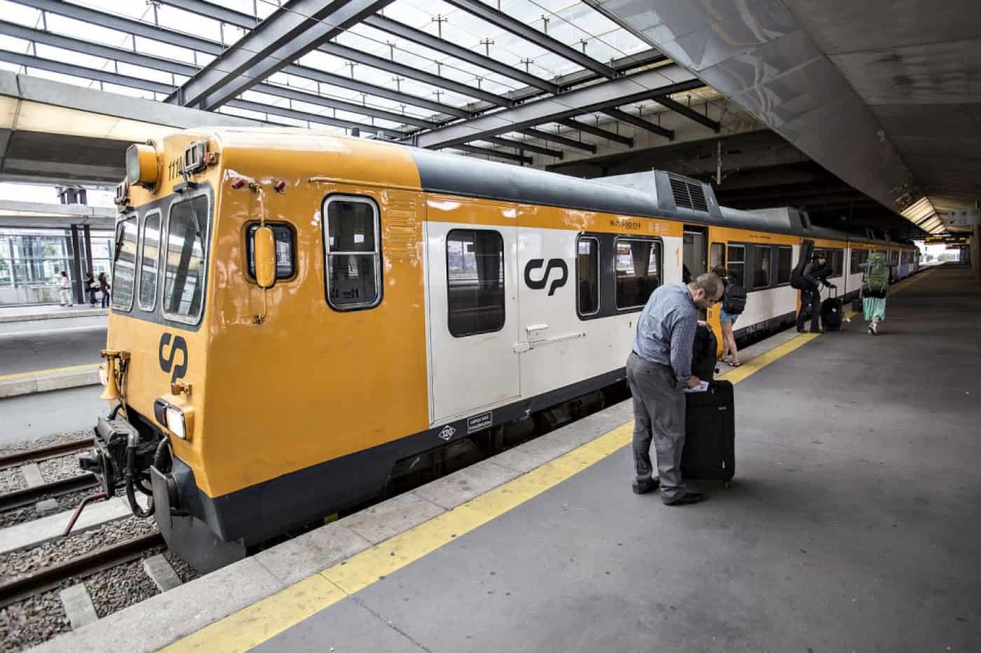 “Comboio Celta funciona mal e não é bonito”. CCDR-N e Galiza exigem investimento “urgente”