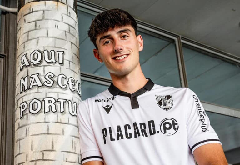 Óscar Rivas reforça defesa do Vitória SC até 2028