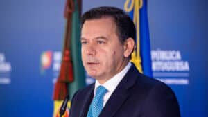 Governo lança plano “Estado a pagar em 30 dias” 