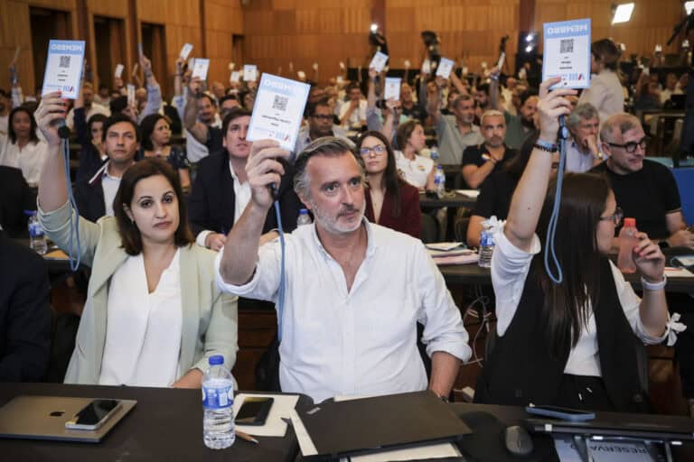 IL/Convenção: Propostas estatutárias de novo chumbadas, partido mantém estatutos atuais&nbsp;