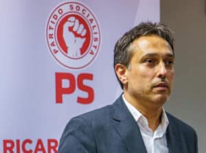 Ricardo Costa reeleito para a liderança do PS Guimarães