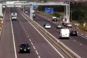 Ministro defende revisão do valor das portagens de todo o país