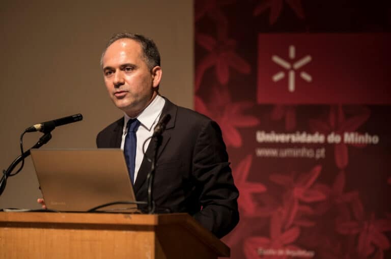 Conselho Geral UMinho: Projetos PRR, orçamento para 2025 e estatutos em destaque