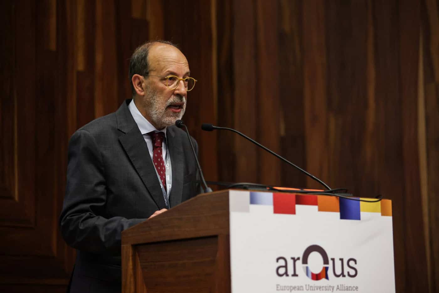 Rui Vieira de Castro defende modelo alargado para eleição do reitor