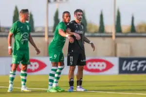 Vitória SC entra com pé direito na nova época