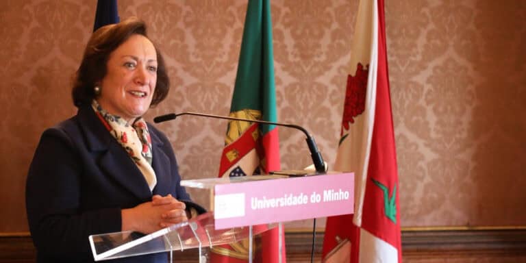 CG da UMinho arranca com minuto de silêncio em memória de Joana Marques Vidal