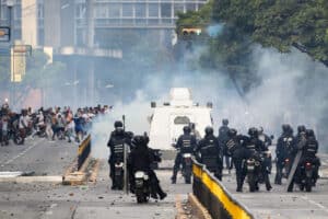 Pelo menos um morto e 46 detidos em manifestações na Venezuela 
