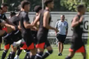 Rui Borges antecipa jogo "mais intenso" no D. Afonso Henriques