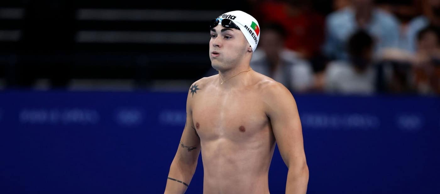 Diogo Ribeiro falha meias-finais dos 100 metros mariposa dos Jogos Olímpicos
