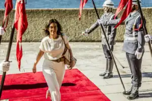 Ministra anuncia contratação de 570 novos oficiais de justiça&nbsp;