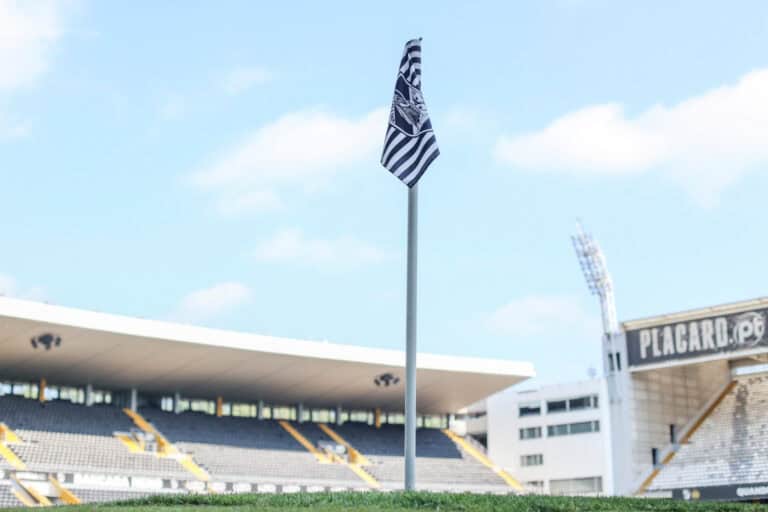 Jogo europeu em Guimarães condiciona trânsito na cidade