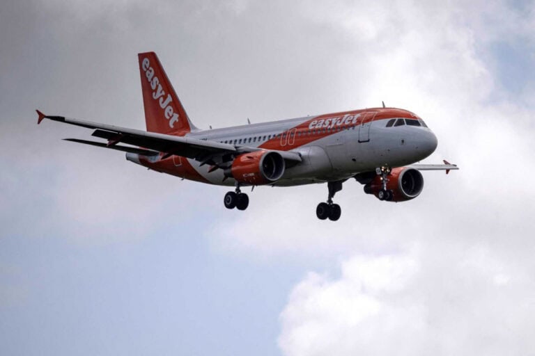 Sindicato aponta adesão de quase 100% na greve da easyJet, empresa fala em 58%&nbsp;