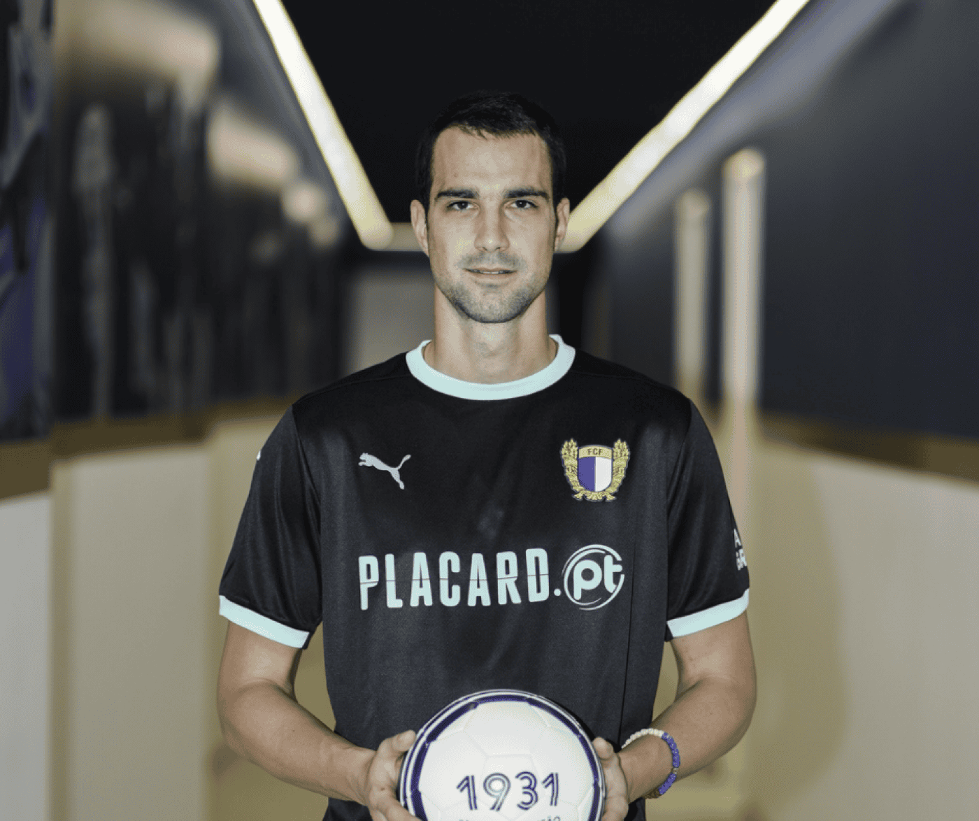 FC Famalicão aposta em Lazar Carevic para a baliza depois da saída de Luiz Júnior