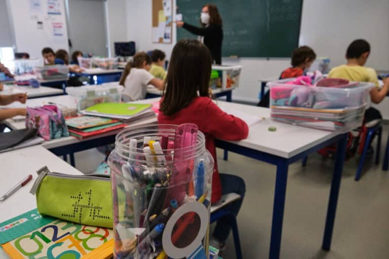 Governo anuncia concurso de vinculação extraordinário para escolas com falta de docentes&nbsp;