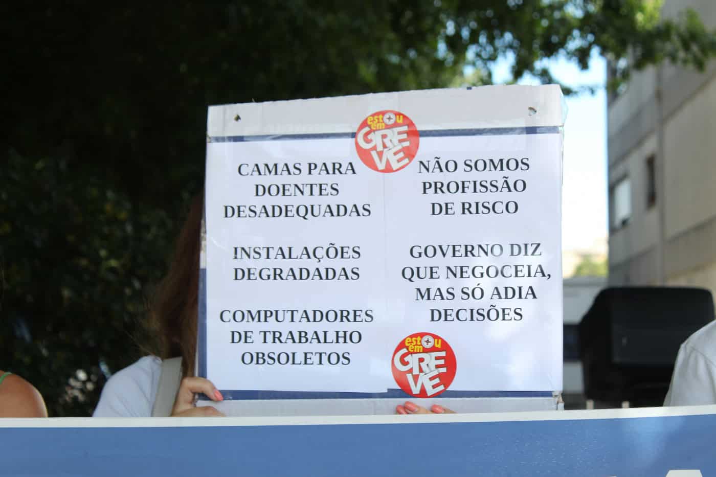 "Temos camas que já eram velhas quando comecei cá a trabalhar"