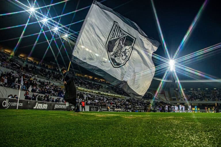 Fiorentina no caminho do Vitória SC na Liga Conferência