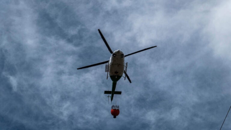 Helicóptero que amarou no rio Douro transportava cinco elementos da UEPS/GNR