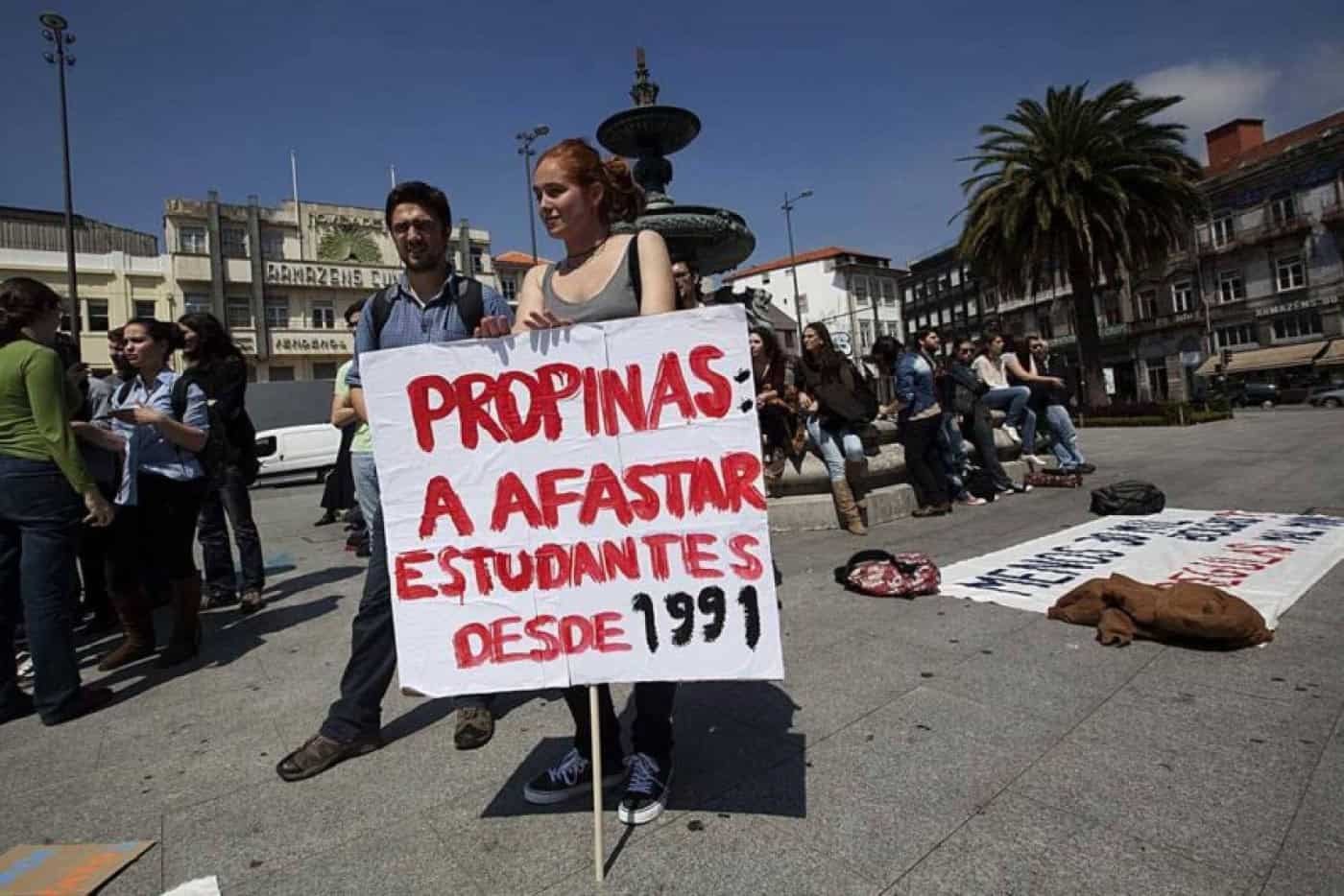 OE2025. Governo poderá avançar com descongelamento das propinas