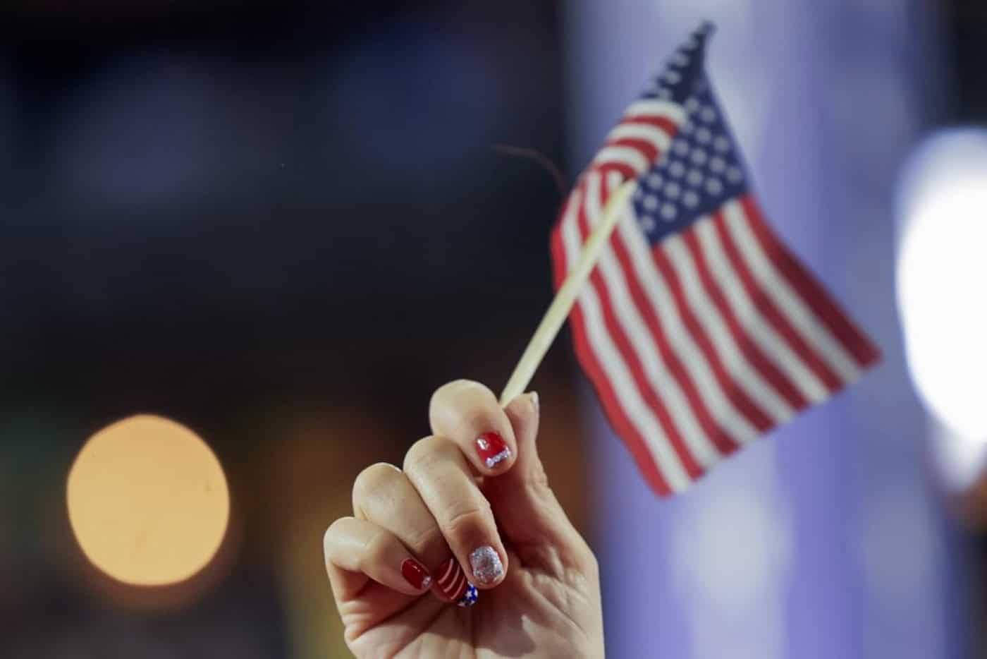 Donald Trump e Kamala Harris defrontam-se hoje em debate histórico&nbsp;