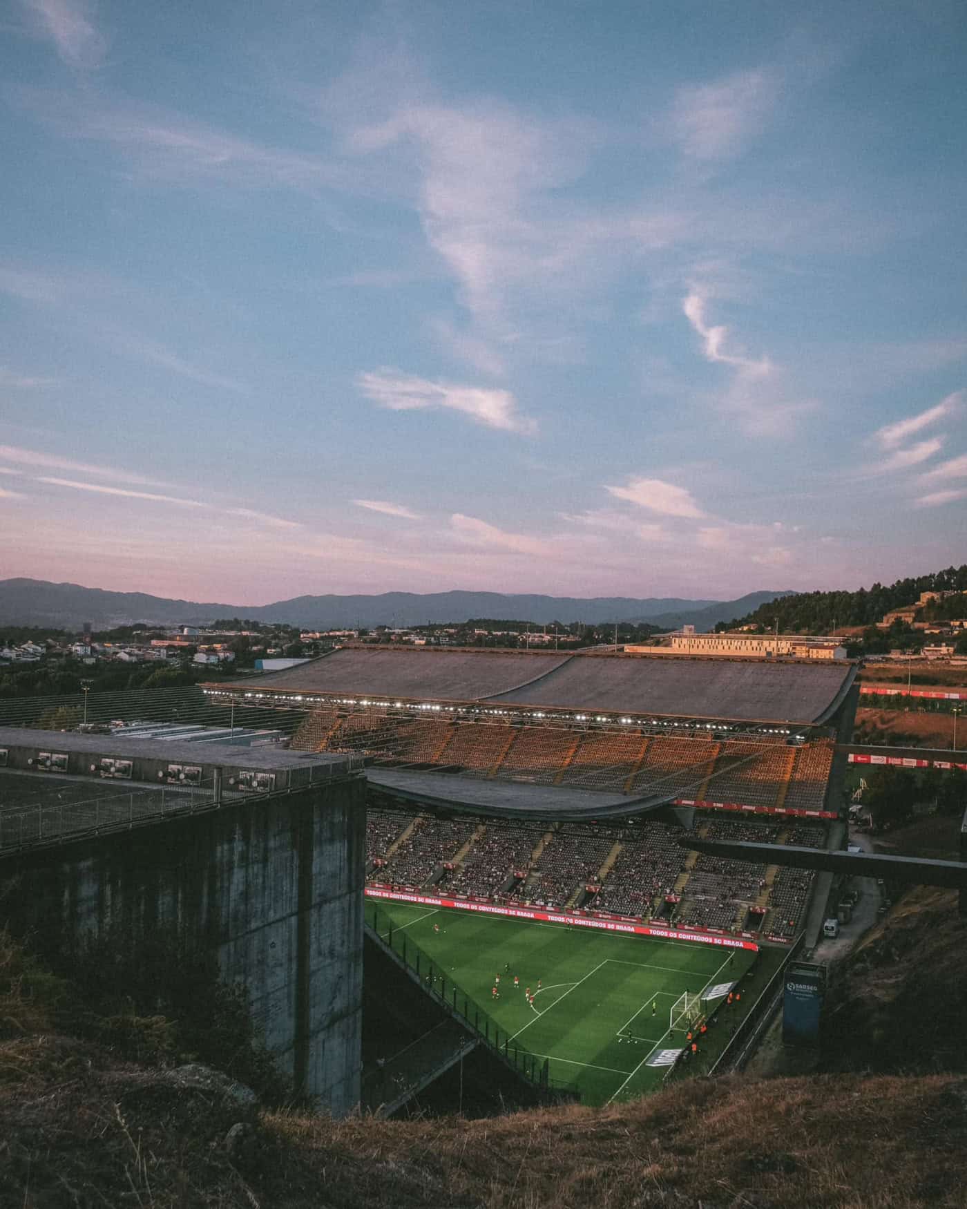 Está aí o grande dérbi do Minho. Vencer. SCB e Vitória SC procuram o mesmo