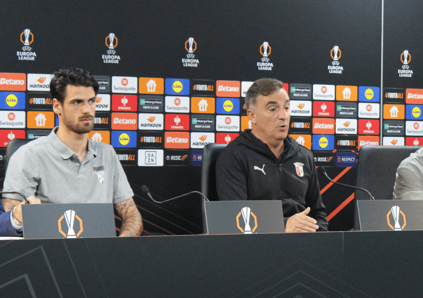 Carvalhal. “Vamos com toda a ambição e queremos muito vencer”