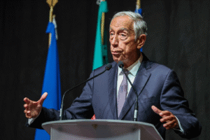 Marcelo pede resposta “rápida, rigorosa e eficaz” aos afetados pelos fogos