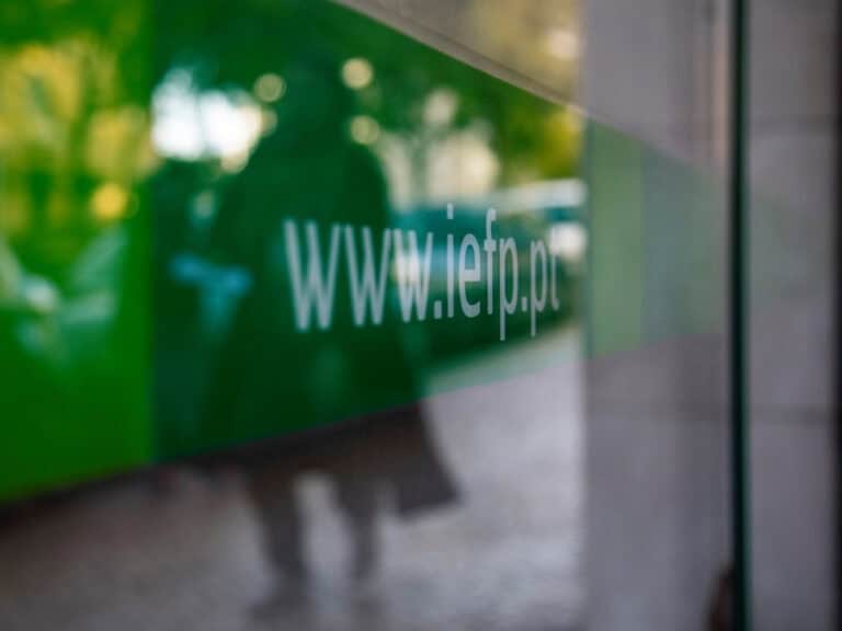 Desemprego nos 6,4% em agosto fica igual ao período homólogo e abaixo de julho