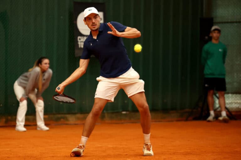 Domingues bate Elias em duelo de tenistas portugueses, Rocha despede-se do Braga Open