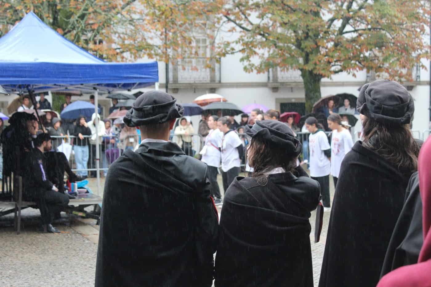Latada 2024. "Aqui ninguém tem medo da chuva"