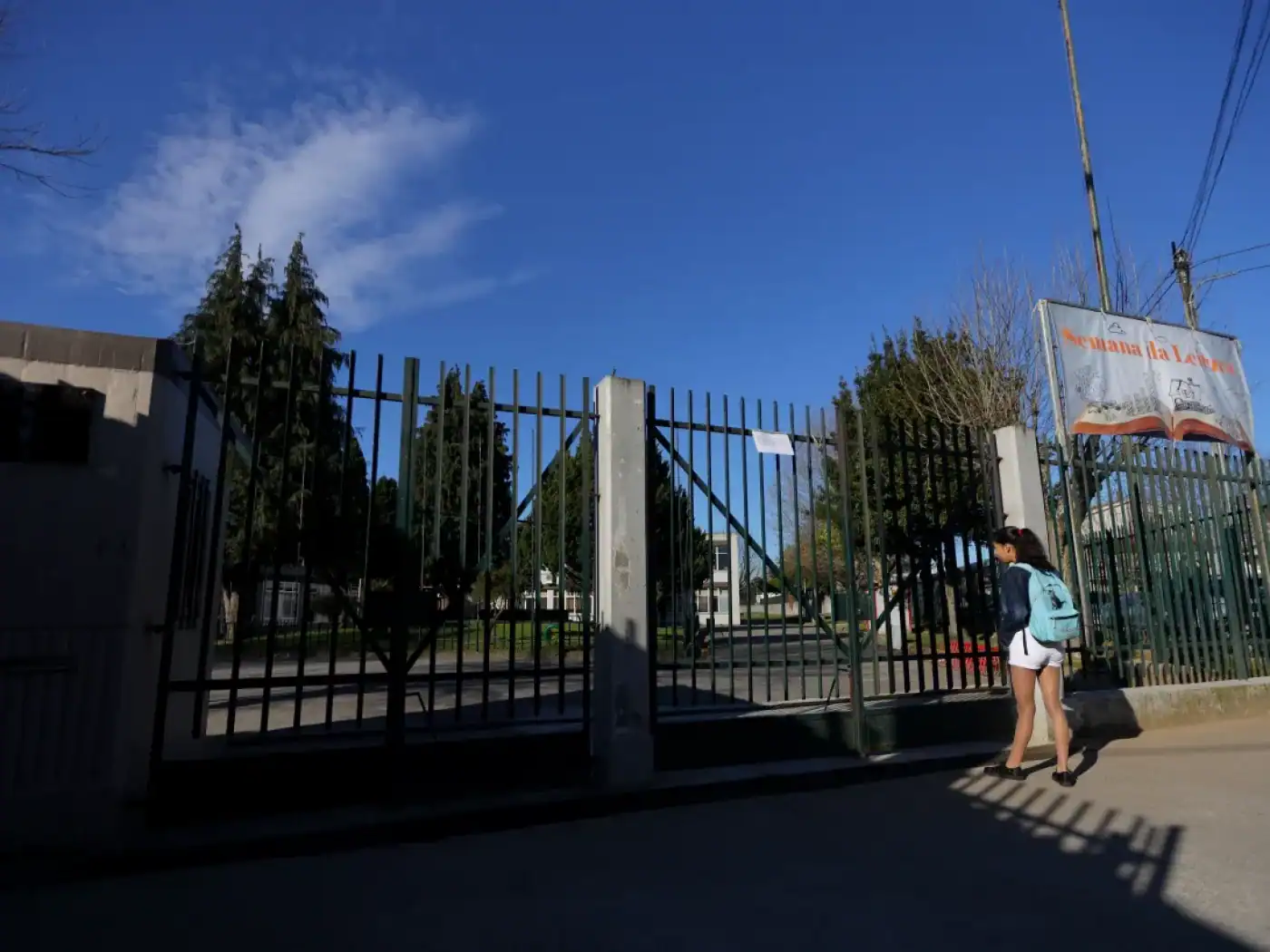 Greve dos trabalhadores não docentes deve fechar escolas por todo o país