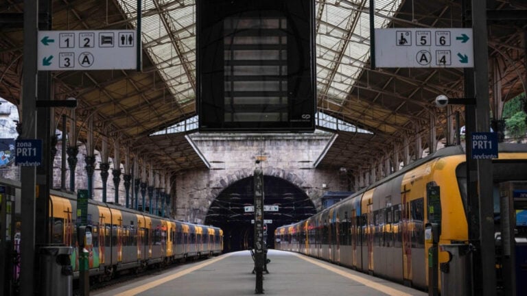 Administração da CP insiste na importância do Passe Ferroviário Verde e critica CT