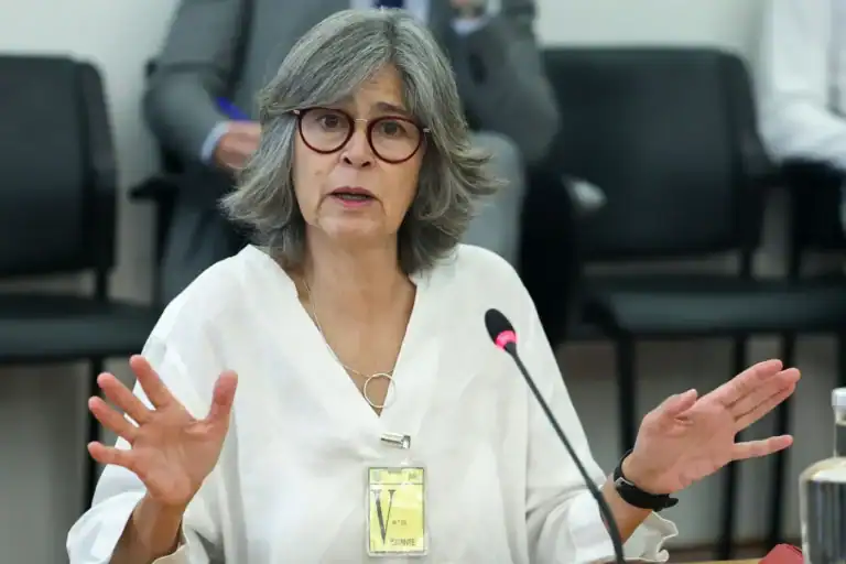 Caso gémeas: Neuropediatra revela que houve pedido de Lacerda Sales para marcar consulta